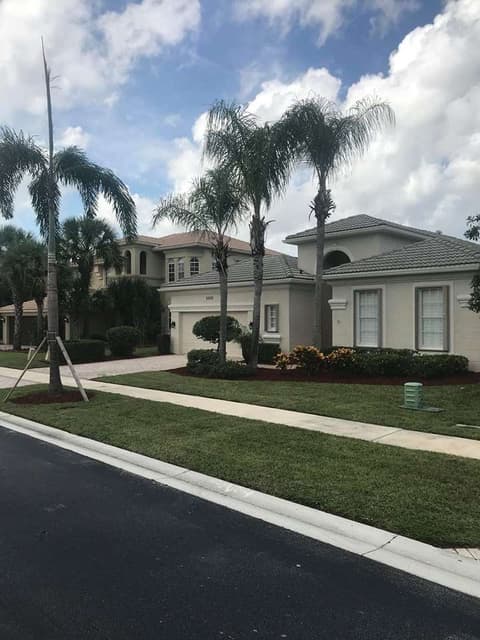 Landscaping in Greenacres, Florida